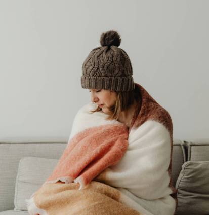 karolina-grabowska-CFhi7oM_23A-unsplash cold person needs heater in las vegas